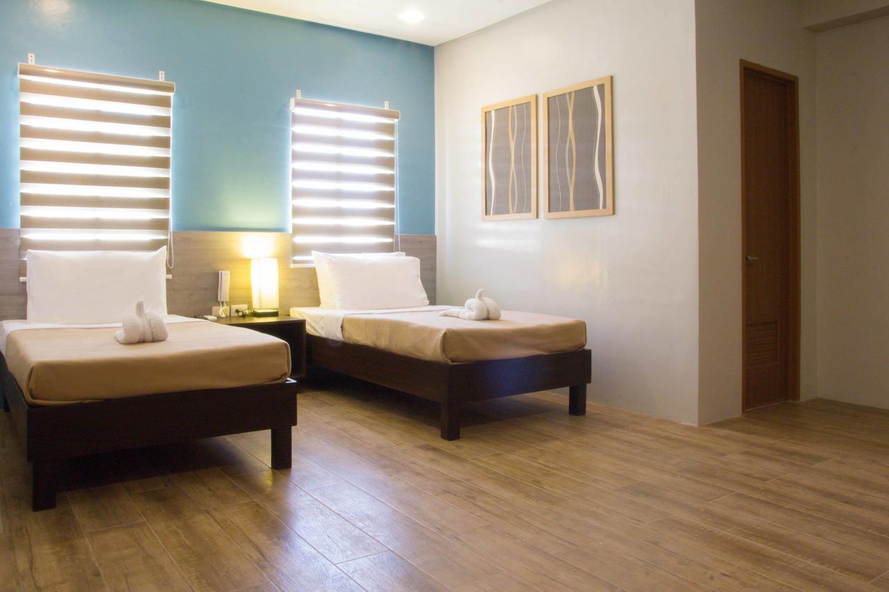 Sheridan Boutique Hotel Puerto Princesa Esterno foto